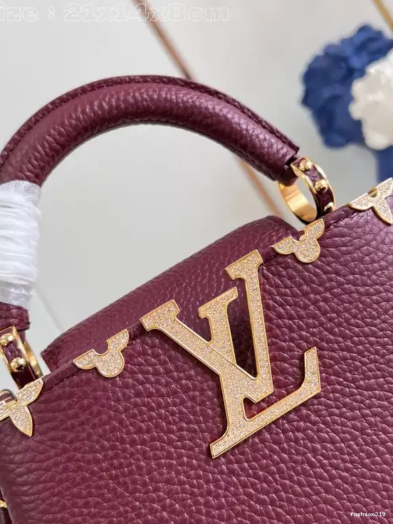 VUITTON LOUIS CAPUCINES MINI-21*14*8CM 0426